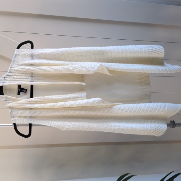 GAP medium sleeveless sweater cardigan - Picture 2 of 8